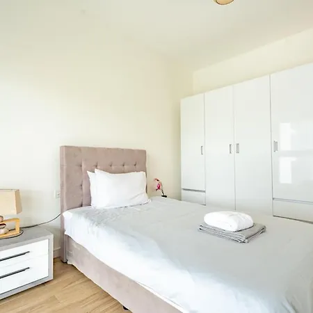 Rahaloft Bliss 2Br Withcity View Etihadairwayscentre Abou Dabi Extérieur photo