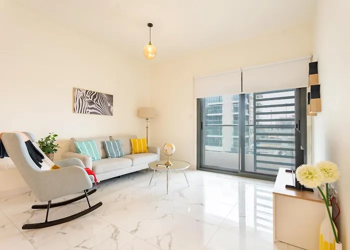 Rahaloft Bliss 2Br Withcity View Etihadairwayscentre
