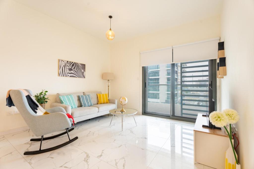 Rahaloft Bliss 2br Withcity View Etihadairwayscentre Abu Dhabi